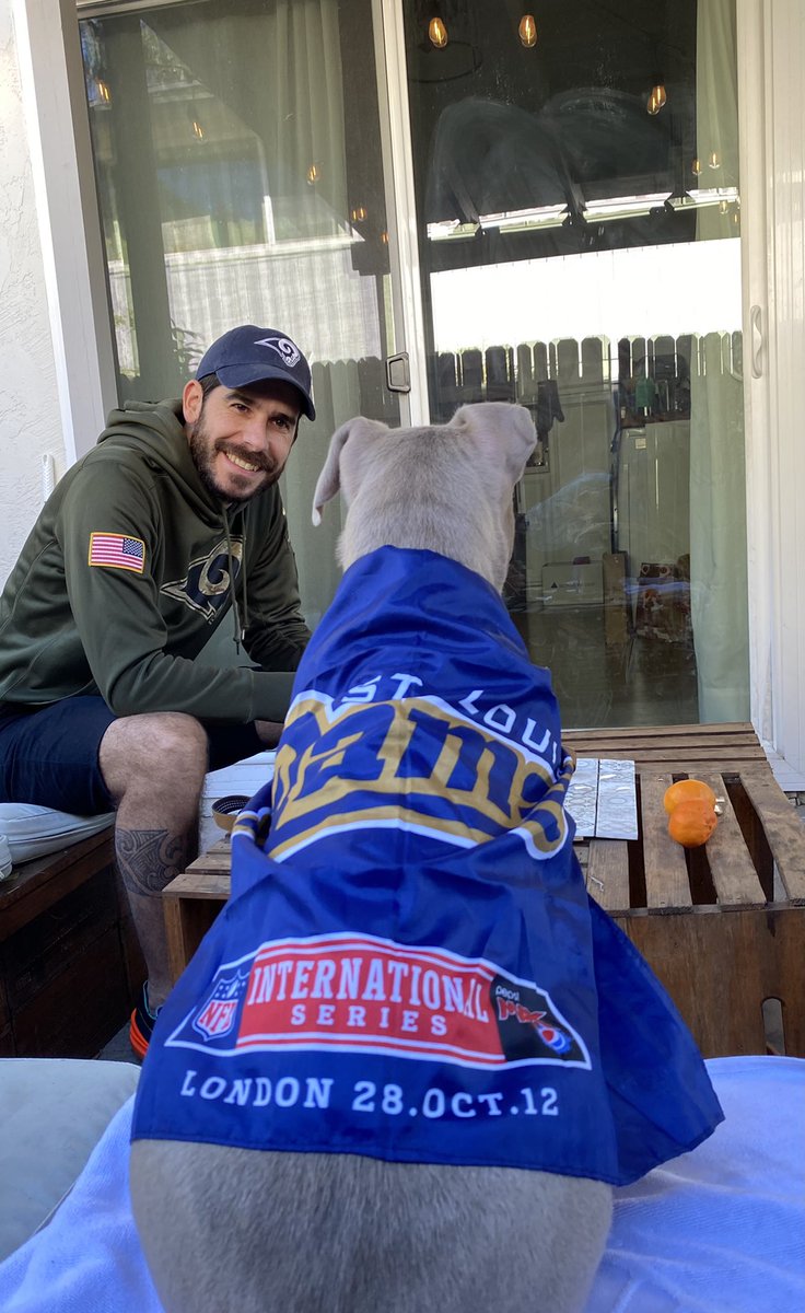 la_egido's tweet photo. Early morning working on game plan. #RamsHouse #SuperBowl #TeamAxl https://t.co/bAyUrRKWa3