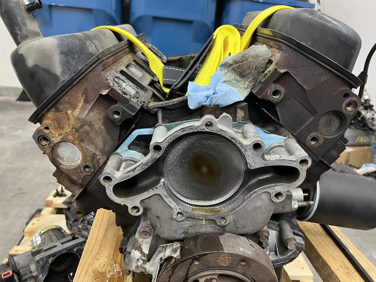 srroadster's tweet photo. The water pump came off with no trouble #ford #roadster #1932roadster #hotrod https://t.co/tytB8D0aV6