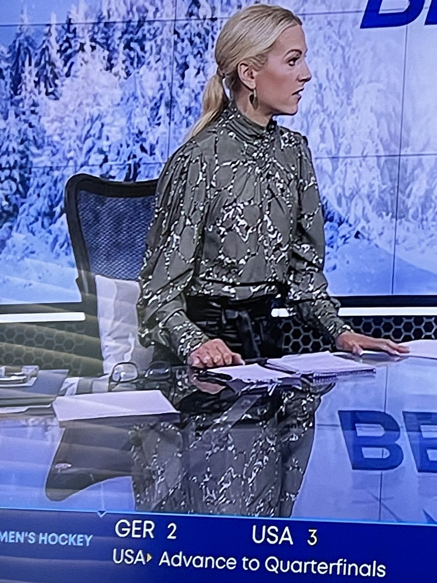 mtjensen2's tweet photo. @lindsayczarniak my wife loved your top today and wants to know where you got it. https://t.co/XHqoLbXknO