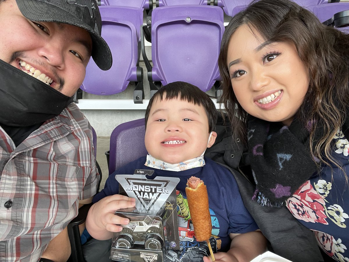 89turtle's tweet photo. First event for the three of us! Let’s go @CynthiaGauthier #MonsterJam https://t.co/9J19VvorKS