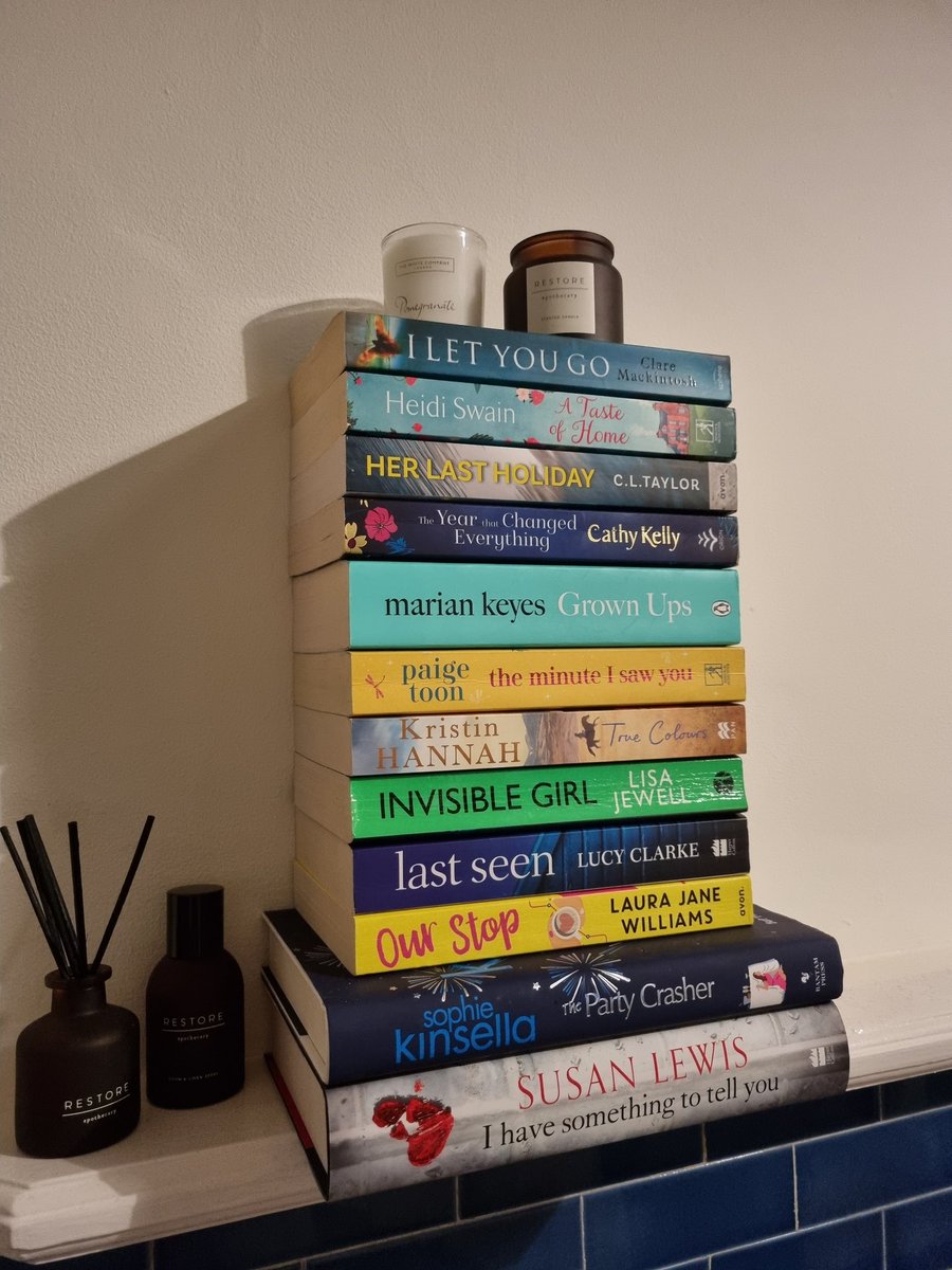 Sharing a stack featuring my favourite female authors in celebration of #GalentinesDay 

This could have been twice as big but I managed to narrow it down!

Do we share any fave authors?? 

#booktwt #BookTwitter #femaleauthors #twitterbookstack