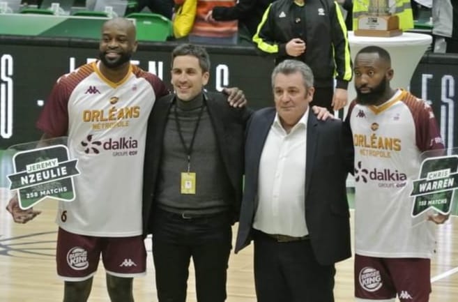 Encore un grand merci <a href="/Nanterre92/">Nanterre 92</a> , la cérémonie d'hier était certainement un des plus grands accomplissements de toute ma vie, me permettre de rester gravé dans l'histoire de mon club formateur et avoir mon nom sur le mur c'est juste magique 😍 .