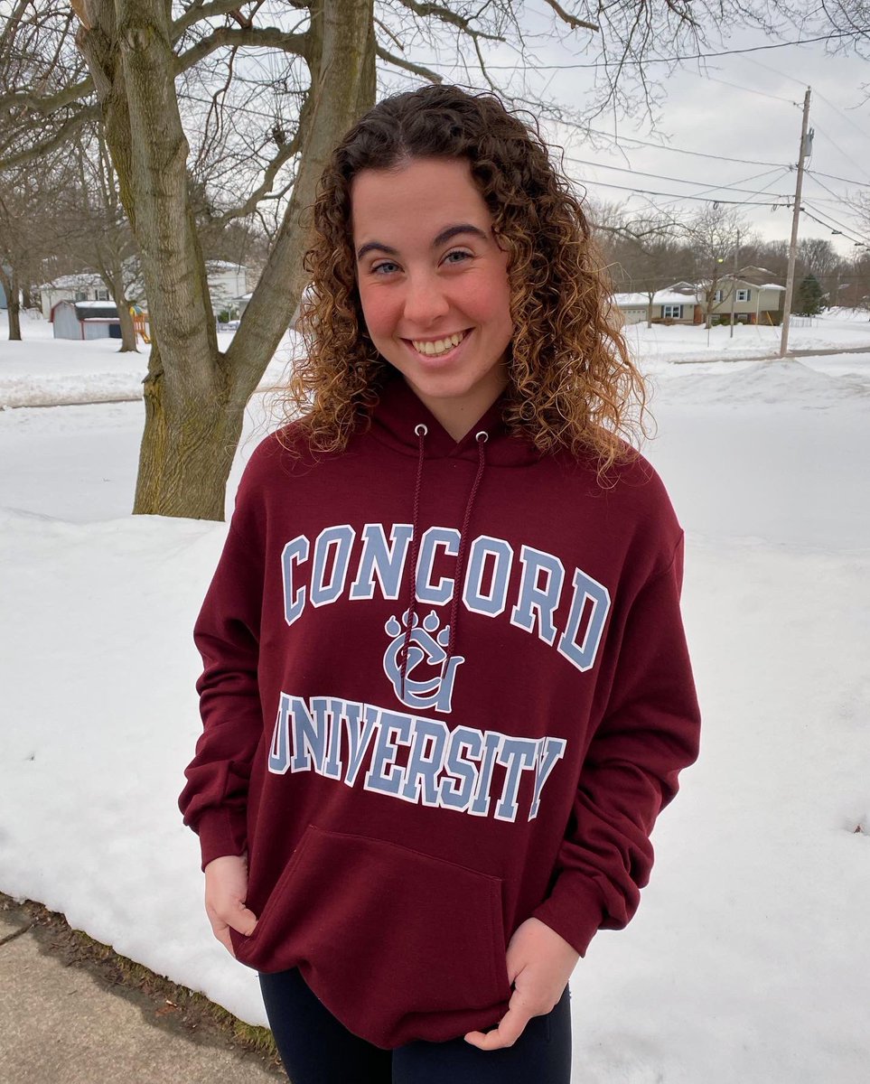 chloebirddd's tweet photo. I’m excited to announce I will be furthering my academic and athletic careers at Concord University and I am so excited to begin this next chapter of my life. A huge thank you to everyone who has stood by my side along the way. Go mountain lions!!🏔🏔@NortonAth @MtnLionSoftball https://t.co/VVP75e80Qd
