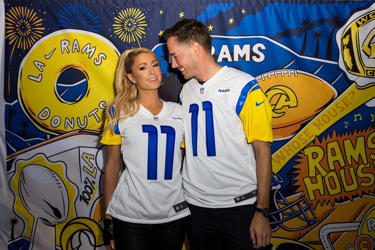 ParisHilton's tweet photo. Me & My Forever Teammate 🥰 #Team1111 Who are you rooting for today’s Big Game? 🏈 Comment 🐏 or 🐯 for your favorite team! https://t.co/CdK6fkWb9I
