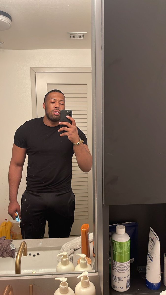 Heartbreak Vet tweet media