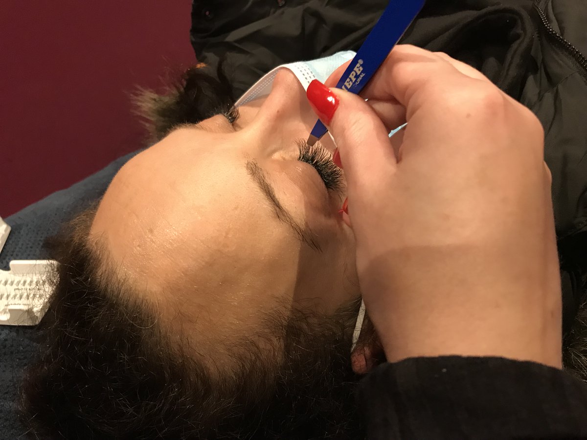 beyoutifulni's tweet photo. Look at those luscious #lashes!😍Aren’t they beYOUtiful? With strip, express and semi-permanent options available, there is an eyelash style to suit you.

Book your next set now:
📞028 9065 7565
📧spoilyourself@beyoutifulni.com
➡️DM

#beYOUtifulNI #Belfast #Beauty #HeyBeYOUtiful https://t.co/Tfwni5sckV
