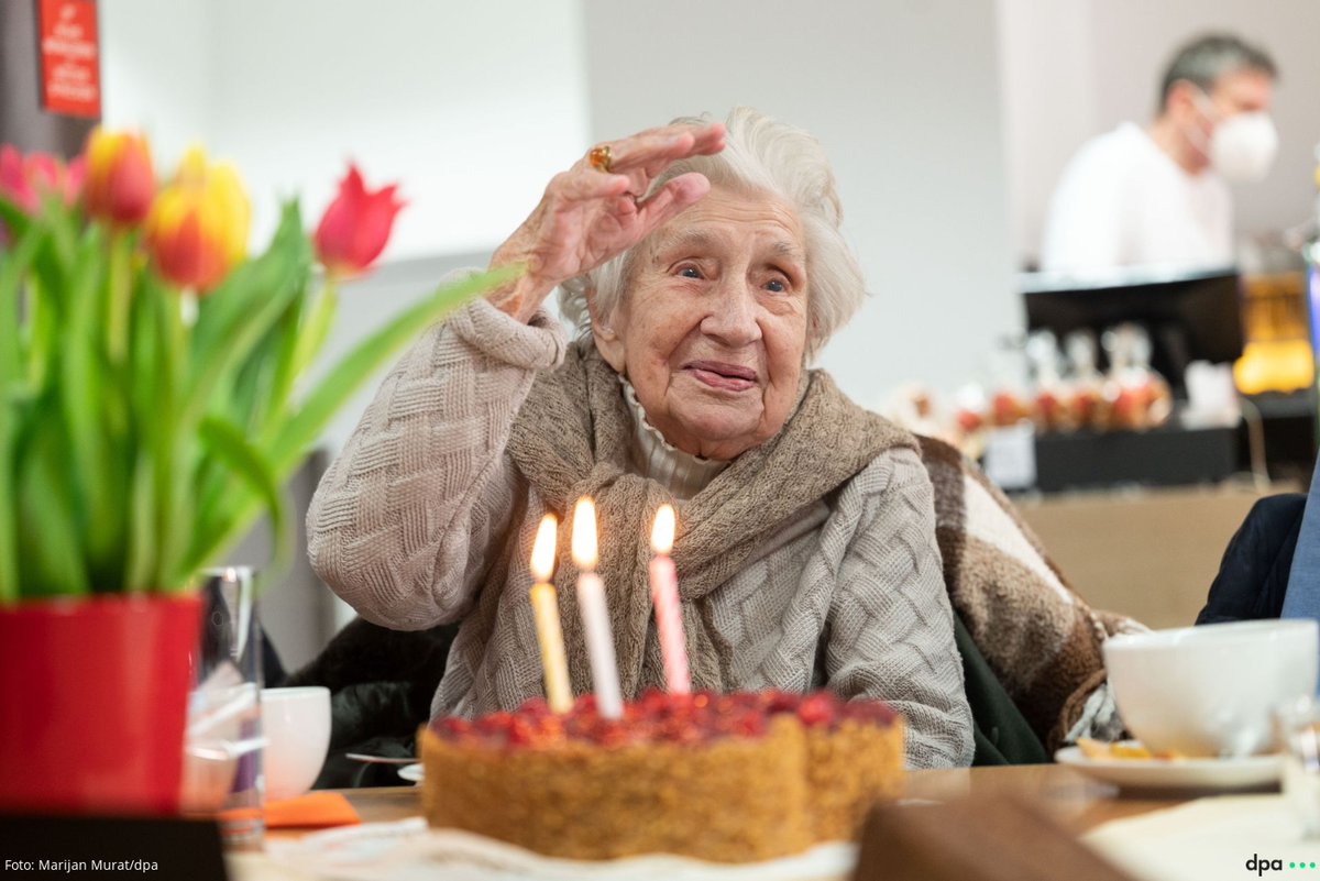 dpa (@dpa) on Twitter photo "Gern sterben möchte ich nicht. Aber es ist ein Muss": Uroma Mina übersteht Corona und feiert ihren 109. Geburtstag zeit.de/news/2022-02/1… <a href="/zeitonline/">ZEIT ONLINE</a> "Gern sterben möchte ich nicht. Aber es ist ein Muss": Uroma Mina übersteht Corona und feiert ihren 109. Geburtstag zeit.de/news/2022-02/1… <a href="/zeitonline/">ZEIT ONLINE</a>