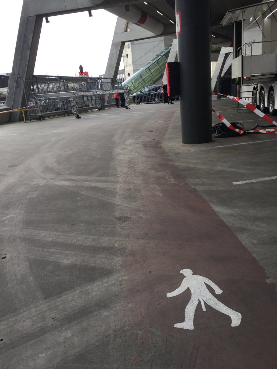 De humor ligt op straat in de Johan Cruyff Arena