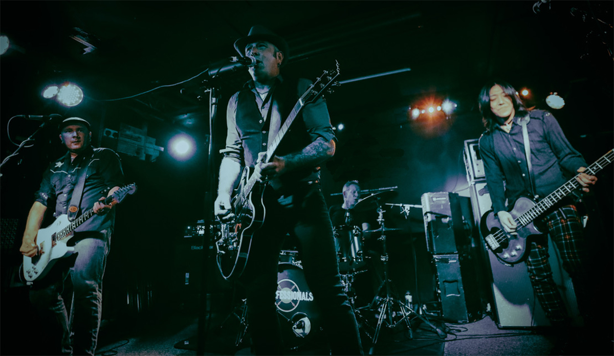 📣 Announcement 8pm Tonight 📣
Coming via our mailing list, get on it quick to hear the news 👉 theprofessionalsband.com 
📸 Simon Drake