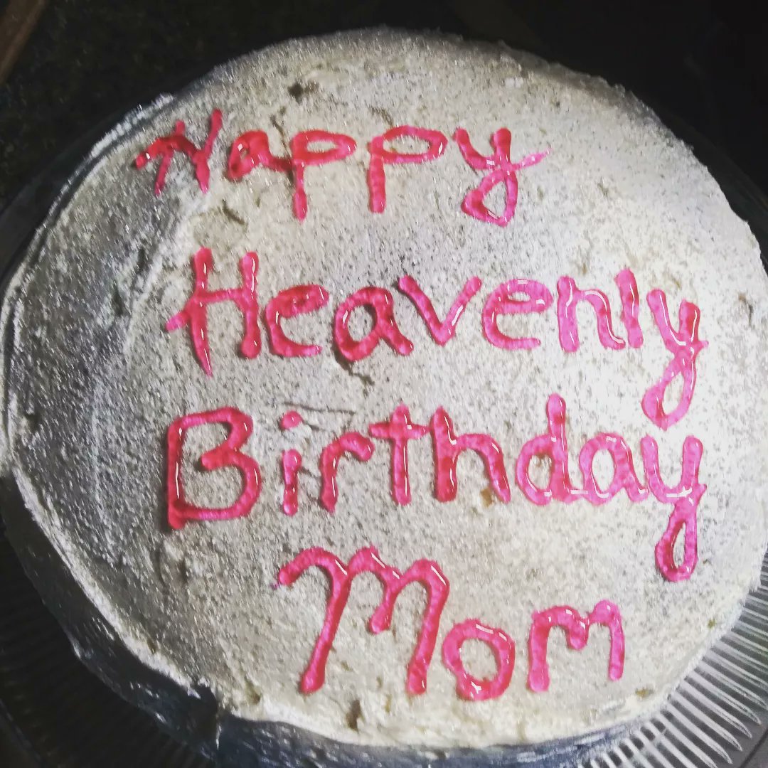 JennLeBroke's tweet photo. Missing and loving you everyday...

#happybirthday #heavenlybirthday #mom #missingyou #birthdaycake https://t.co/NqNi5S4saN
