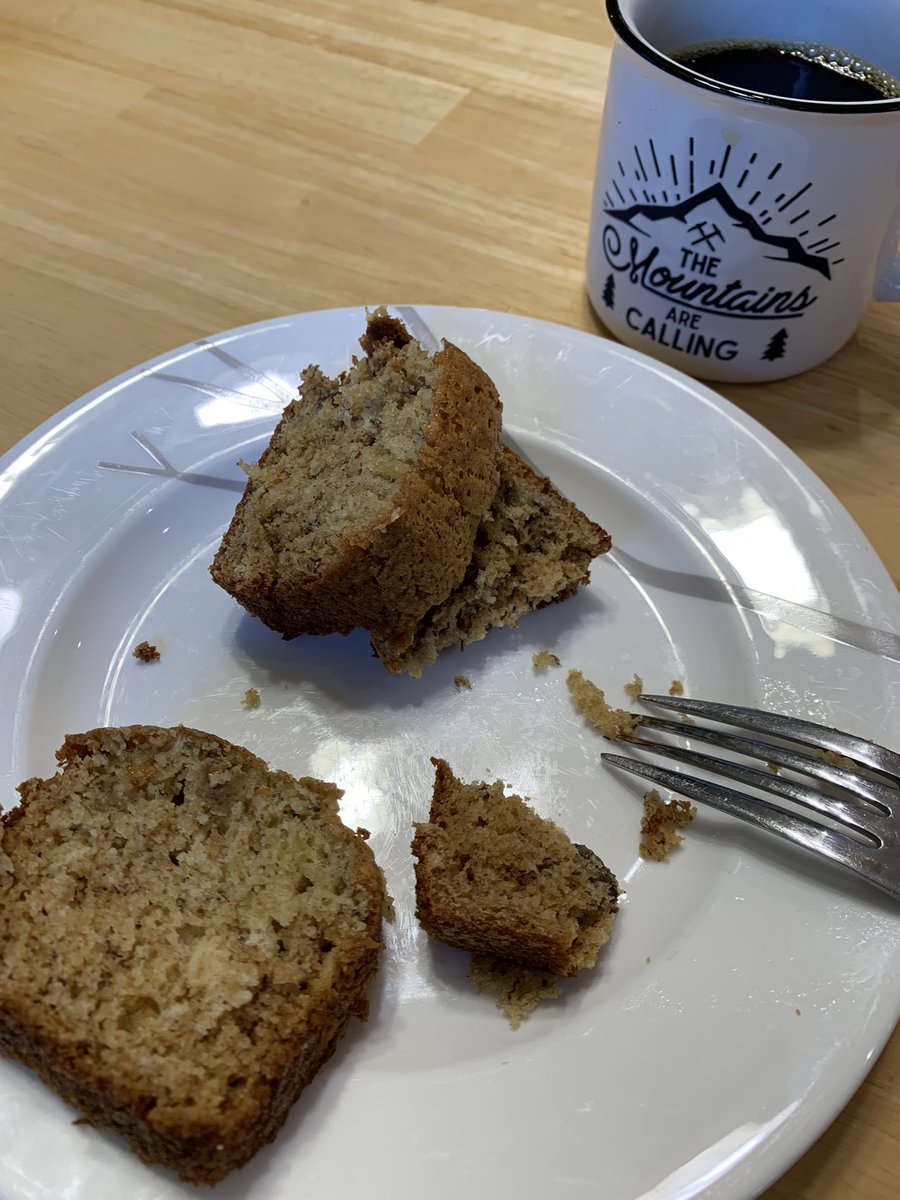 Ruckus49's tweet photo. The drought is finally over!! @Rachel711 #bananabread https://t.co/mOs843bszE