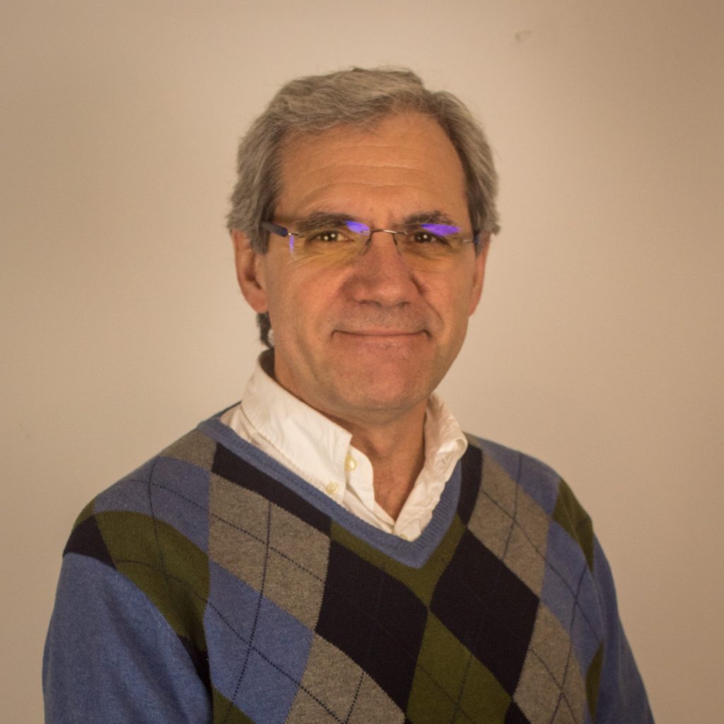 A_SisoAlmirall's tweet photo. Ha mort el Dr. Salvador Tranche Iparraguirre. Un gran President de la @semfyc
Però sobretot, un home alegre, sensat, auster, treballador i fiable. La comunitat de metges i metgesses de família estem consternats, fotuts. Des de @CAMFiC Acompanyem la seva família en aquests moments https://t.co/DN8r6GknEs