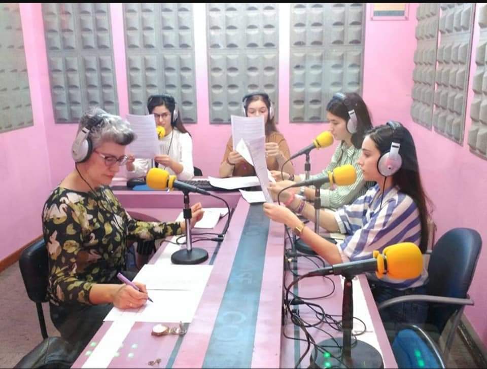 MercedesQueixas's tweet photo. Hoxe é o #DíaInternacionaldaRadio.
Bo día para lembrar tantas boas horas como a radio nos ten acompañado no club de lectura "Coristranca, a lectura con retranca" do @CPIdoPichel en @CuacFM
Magnífica ferramenta de apoio educativo!
Vivir é lembrar! https://t.co/71mz21jmFe