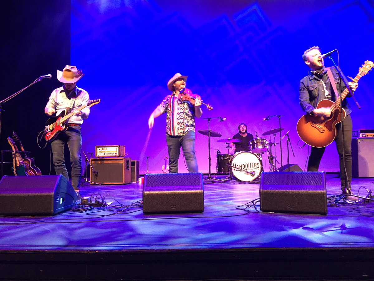 BrianWenberg's tweet photo. Thanks @vandoliers for a great show last night! @CACARTSTEMPLE #VFFV https://t.co/C8pX6FKBAb