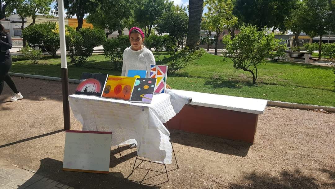 MaraGiudici1's tweet photo. Feria de emprendedores de CASUPA.
Te esperan .
Catalina la emprendedora mas pequeña.
"Mis clientes no compran productos ni servicios, compran HISTORIAS, EMOCIONES, Y MI MAGIA
Tqm ahijada. https://t.co/1kUMWJcJRe