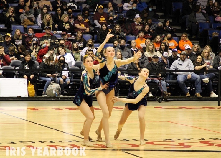 HHSbulldogsIL's tweet photo. HERE ARE YOUR IDTA STATE CHAMPIONS!!🐾🎉
•AA state champs in all three dances—lyrical, pom dance, and jazz
•AA GRAND Champions
•AA HIGH POINT CHAMPION with the HIGHEST score of the day (291.2/300)

Amazing day with our Highland dance teams! Congrats to all!❤️ https://t.co/MQnpMKp4Jo