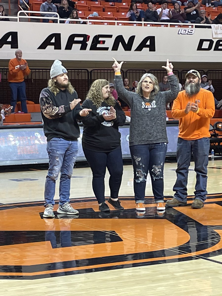 osucvc's tweet photo. It was a great night with @OSUWBB A big win, honoring breast cancer survivors, and raising $3,065 for breast cancer research!   Thanks for joining us Holly, Zona and Kathy!  #GoPokes https://t.co/j7sP7IxJLM