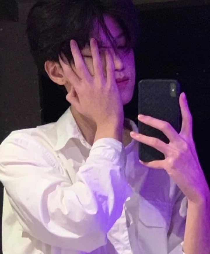 chilvsyu's tweet photo. ______ ______ ______ ______ ______ 
    ← ⚪  Chifuyu                      ⠇                         
              ᵃ ⁵ ᵐⁱⁿᵘᵗᵒˢ

Instead of fucking my life, you should fuck me ‹3 https://t.co/XXP7Hu9oV1