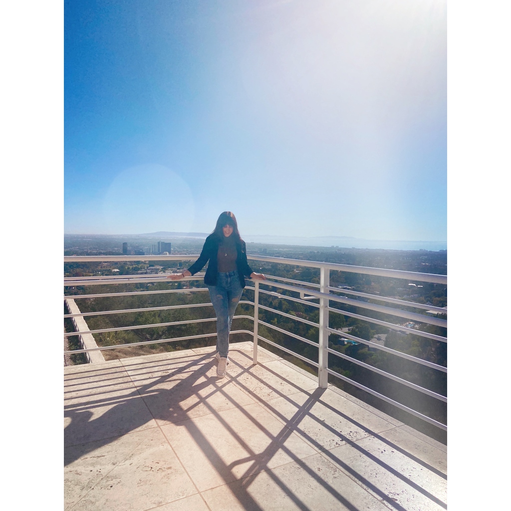 WillingAndFable's tweet photo. @_tracecode_ is missing the warm LA weather particularly bad lately. Look at that sunshine!
#WillingAndFable #history #mystery #mythology #podcast https://t.co/qAmF19iX3d