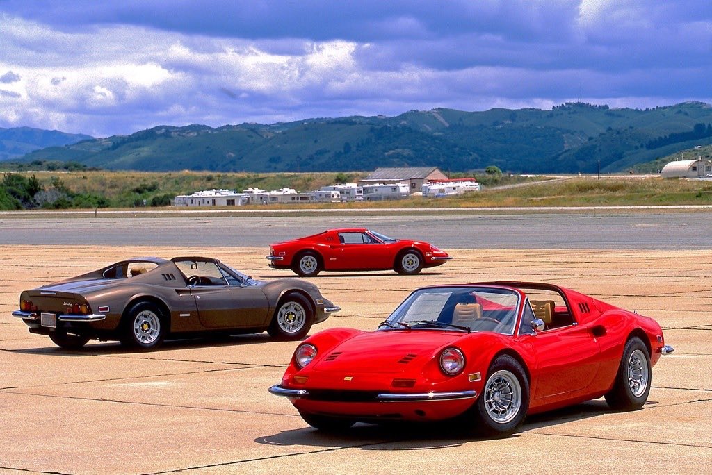 vividcloudofwat's tweet photo. #supercarsunday https://t.co/Ir7RtPr0WM