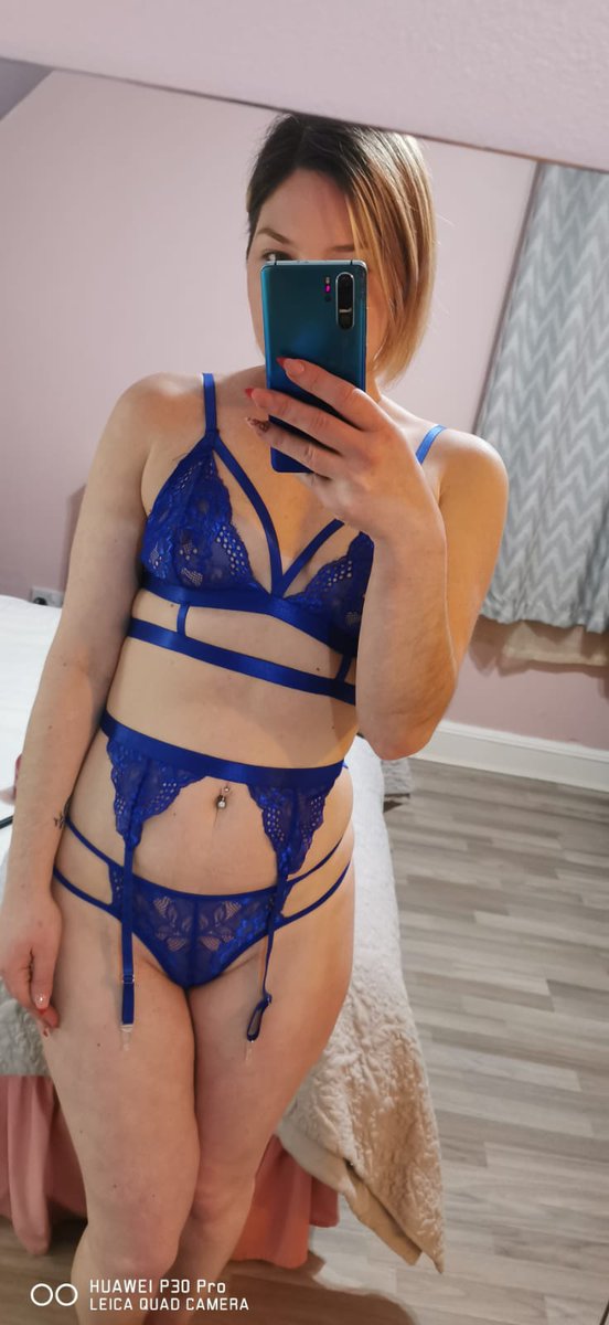 SweetMissNee's tweet photo. 💸😈RT GAME😈💸

1/1/1.   2 COMMENTS.  1 HOUR

MORE DEBT FOR @VBangStick  
WHILST ON ALL FOURS NAKED WITH DEEP HEAT LATHERED ON HIS BALLS. HAVING TO FACE THE WALL FOR AN HOUR. 

‼️ EXPOSURE ‼️
EVERY 5 RETWEETS - A PHOTO 
EVERY 10 RETWEETS - A CLIP FROM ABOVE. 

ENDS 16:29PM https://t.co/rGGC7E15D7