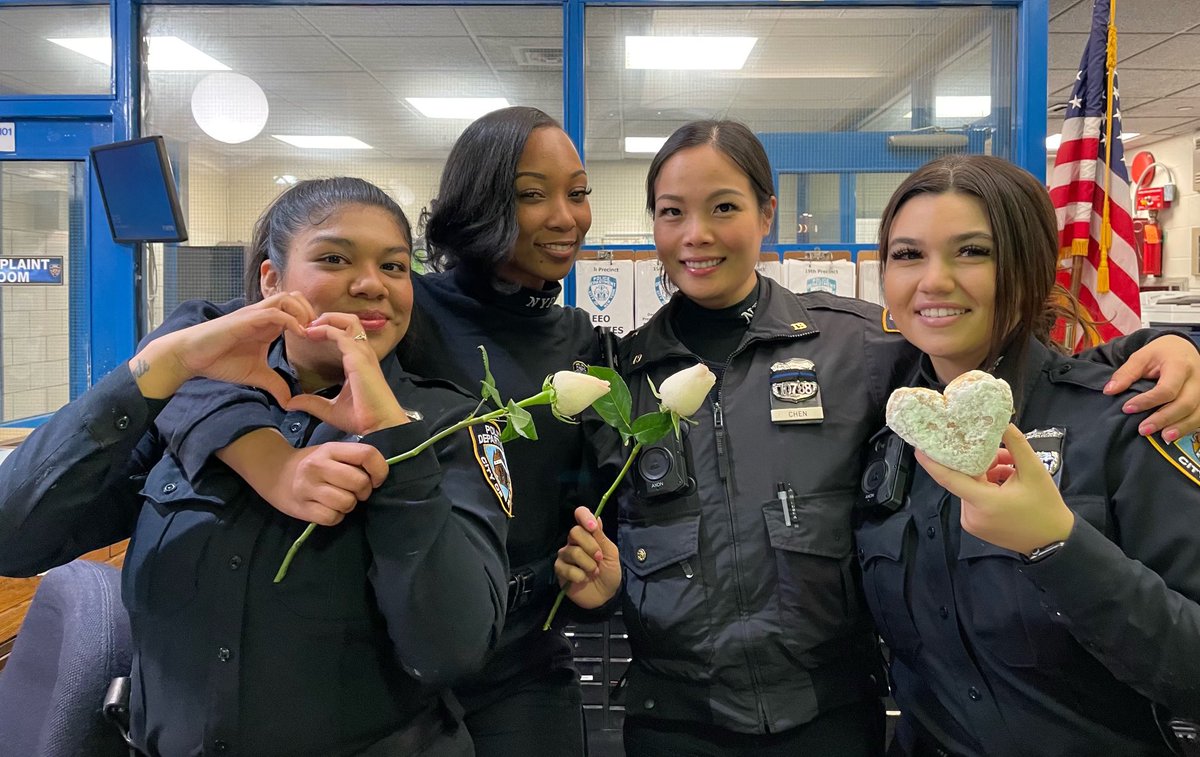NYPD19Pct's tweet photo. Gals before Vals ❤️ 

Happy #GalentinesDay to all the gals out there from our strong &amp; brave female officers! https://t.co/Z90otw7WiV