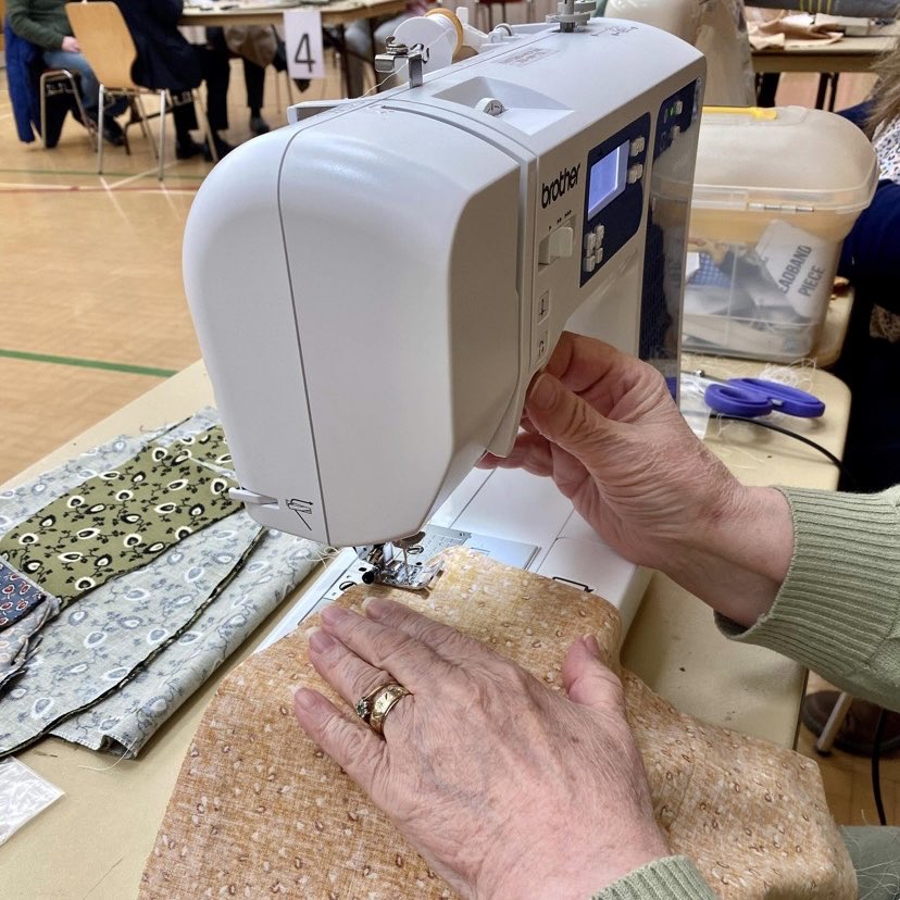 BritishPageant's tweet image. ✂️🧵Lichfield Stake have been busy today cutting out, assembling and sewing 35 mob caps and 25 bonnets ready for the British Pageant this summer.
Some of the helpers were as young as 4 years old!  A big thank you to Lichfield Stake 👏🏼👏🏼 
#BritishPageant2022 #BritishPageant