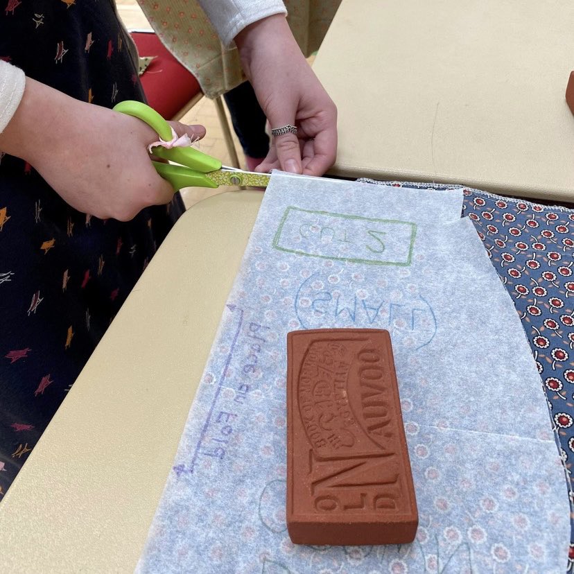 BritishPageant's tweet image. ✂️🧵Lichfield Stake have been busy today cutting out, assembling and sewing 35 mob caps and 25 bonnets ready for the British Pageant this summer.
Some of the helpers were as young as 4 years old!  A big thank you to Lichfield Stake 👏🏼👏🏼 
#BritishPageant2022 #BritishPageant