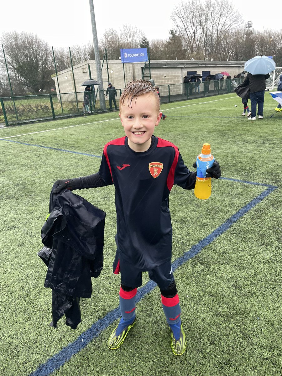 howlinmadmurdoc's tweet image. When you play  a blinder for 40 mins and win in the cup face.  #pressingmachine  showed he really wanted it today in the worst conditions ever 🤪☔️