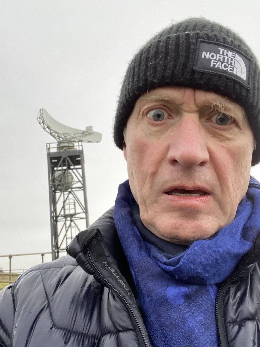 AdrianEdmondson's tweet image. Still can’t get a bloody signal…