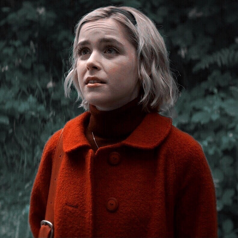 theumbrellarpg's tweet photo. Nome: Dolores Spellman 
User: @dolorvs 
Pronomes: Ela/Dela.
Idade: 51
Poderes/plot: Metamorfo/Metamorfose 
Equipe: Umbrella. https://t.co/STdj2At4x8