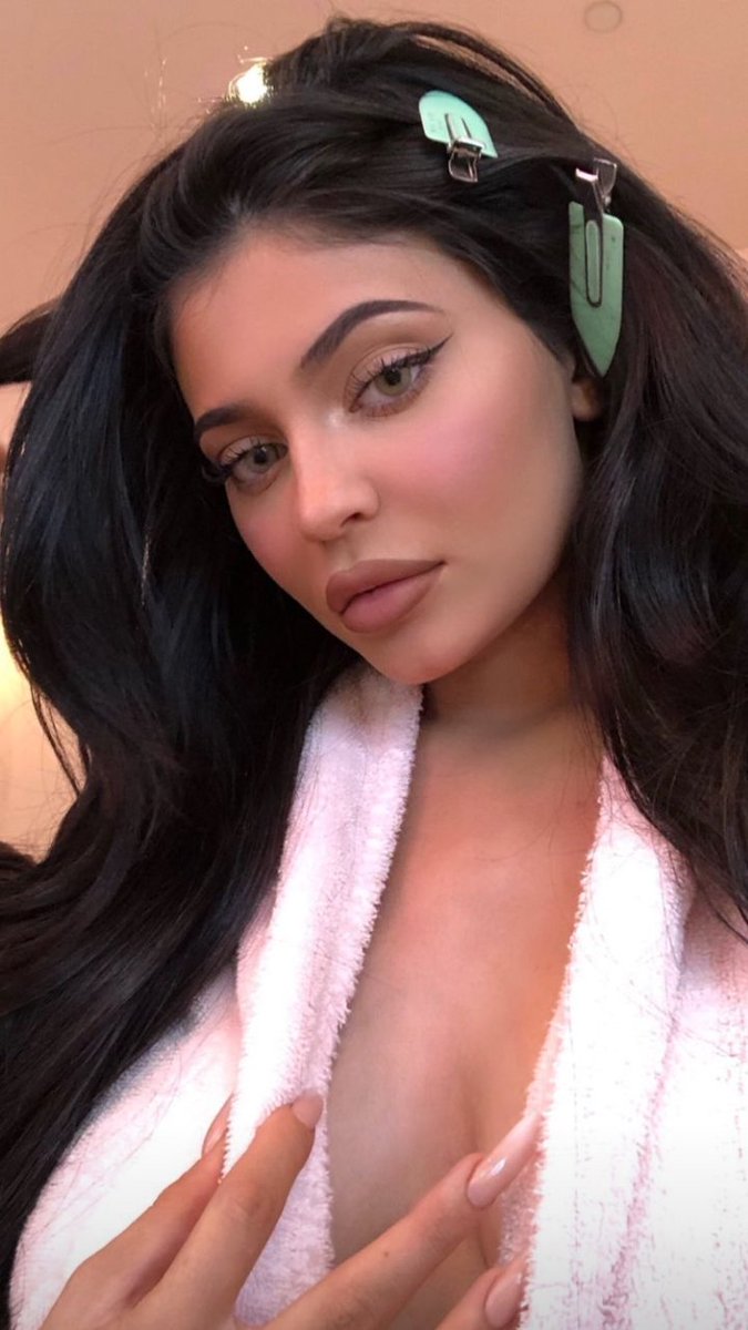 picsofkyliee's tweet image. 