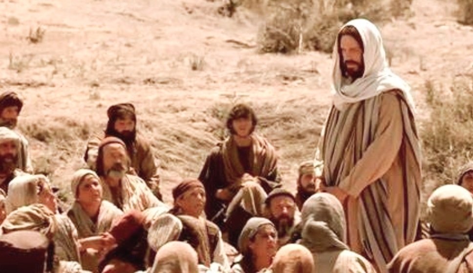 arquihillo's tweet photo. @MonsRendon / Jesús en el #EvangelioDeHoy proclama “dichosos” a los pobres, a los hambrientos, a los que lloran, a los que son perseguidos por su causa… Esta alegría no surge de su triste y precaria condición de vida, sino de la cercanía y preferencia que Dios les concede. https://t.co/xGyPqKcR2S