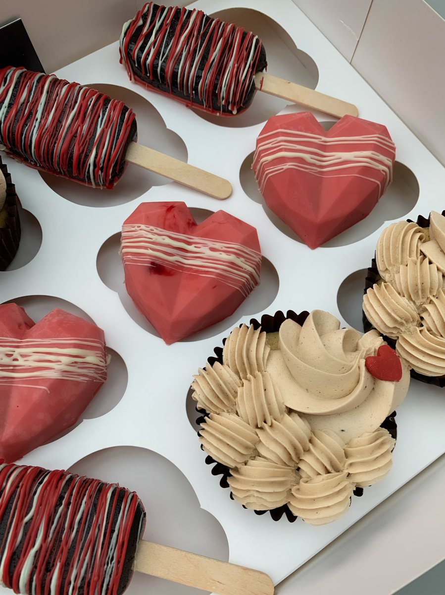 DirectDesserts tweet media