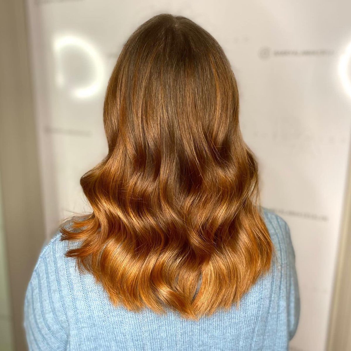 More Copper Beautifulness at BA this week with this beautiful Balayage by Amy 🍁 #beautifulhair #norwichhair #norwichhairdresser #balayage #balayagespecialist #copperhair #coppertones #copper #warmtones #barryalanhair