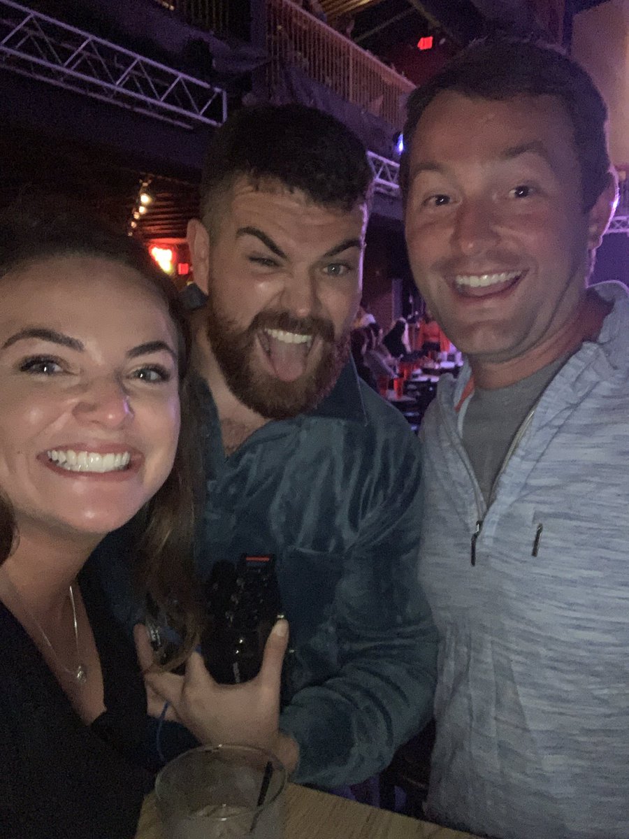 GracieBooze's tweet photo. @chrisdcomedy @homelesspimp Happy Birthday Pimpy!!! 💘🥳 I hope Titi Jerry got ya something good 🤤@homelesspimp https://t.co/oY36GIx4Us