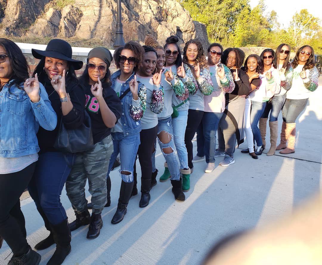 tonya_gi's tweet image. It’s my 28th AKAversary! So excited to share this day with my beautiful line sisters. @LoveThePuck #Spring94 #AEMade 💗💚