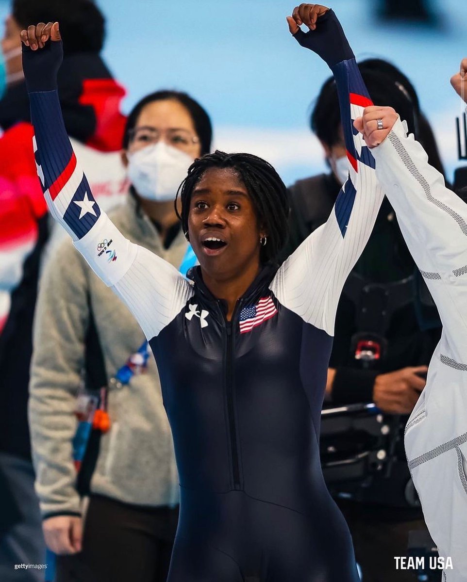 Emit_fhs's tweet photo. @ErinJackson480 - FHS EMIT Graduate wins Gold in the Winter Olympics 🥇💚💛 @MarionCountyK12 @FHS_WildcatLife https://t.co/sRz9MfSyQJ