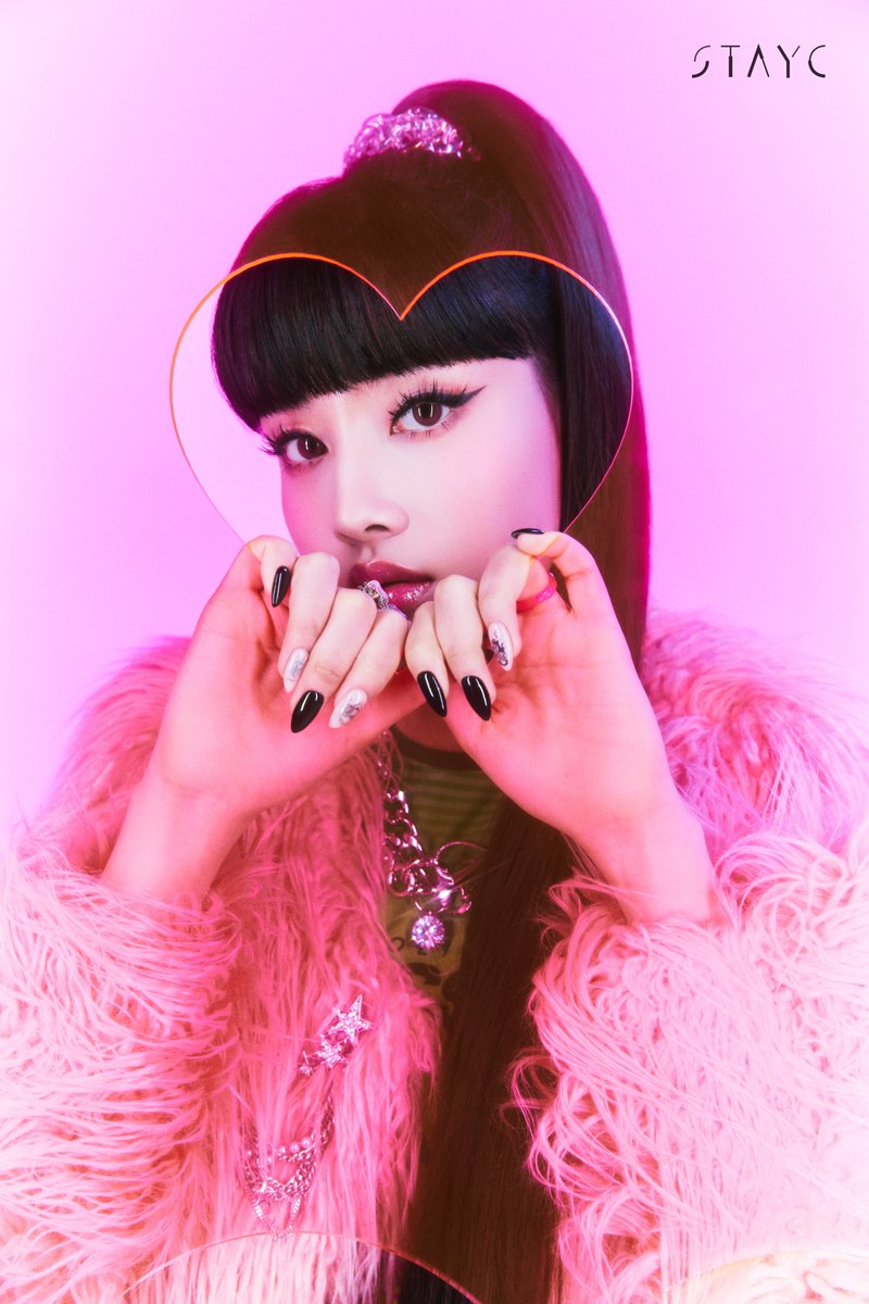 STAYCFL_'s tweet photo. STAYC(스테이씨) 
 
The 2nd Mini Album
[https://t.co/2GY0HjbUU2] 
Concept Photo YOON 

🎧 2022.02.21 MON 6PM (KST) https://t.co/61fUXvyRfm