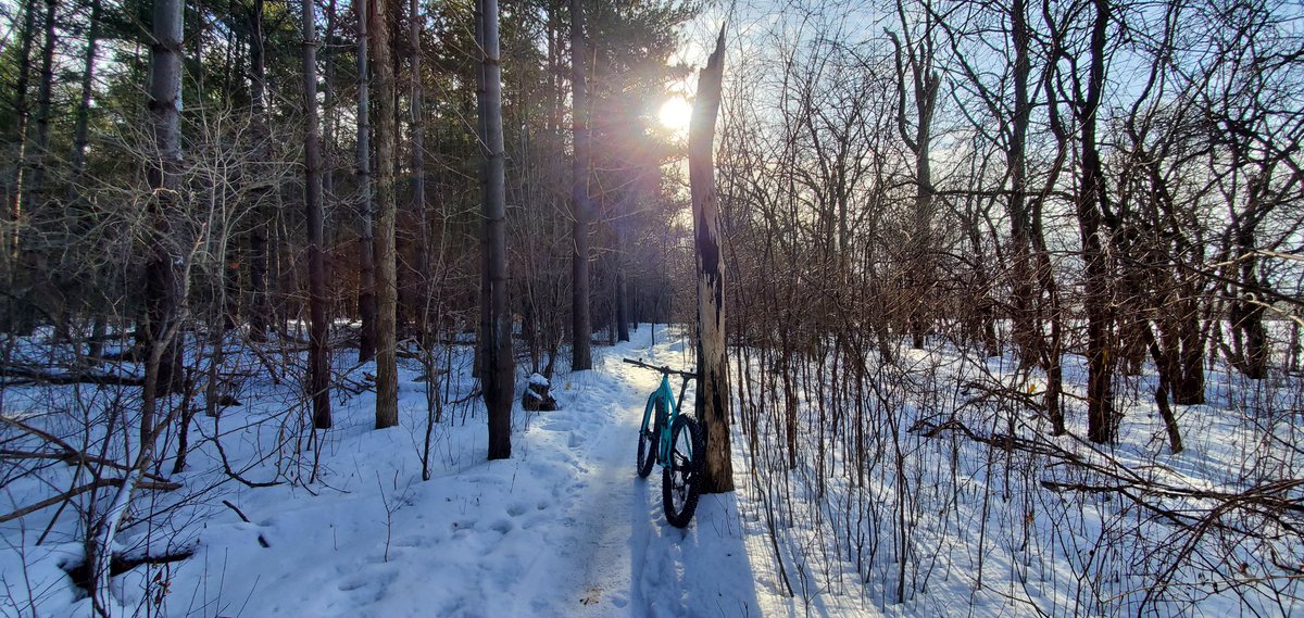 speedriverbike's tweet photo. What a day.
Get outside and enjoy this beautiful Sunday!
#sundayfunday #werideonsunday #getoutside #mtb #gorba #cycling #sunshine #funfunfun https://t.co/40K7zk6grG