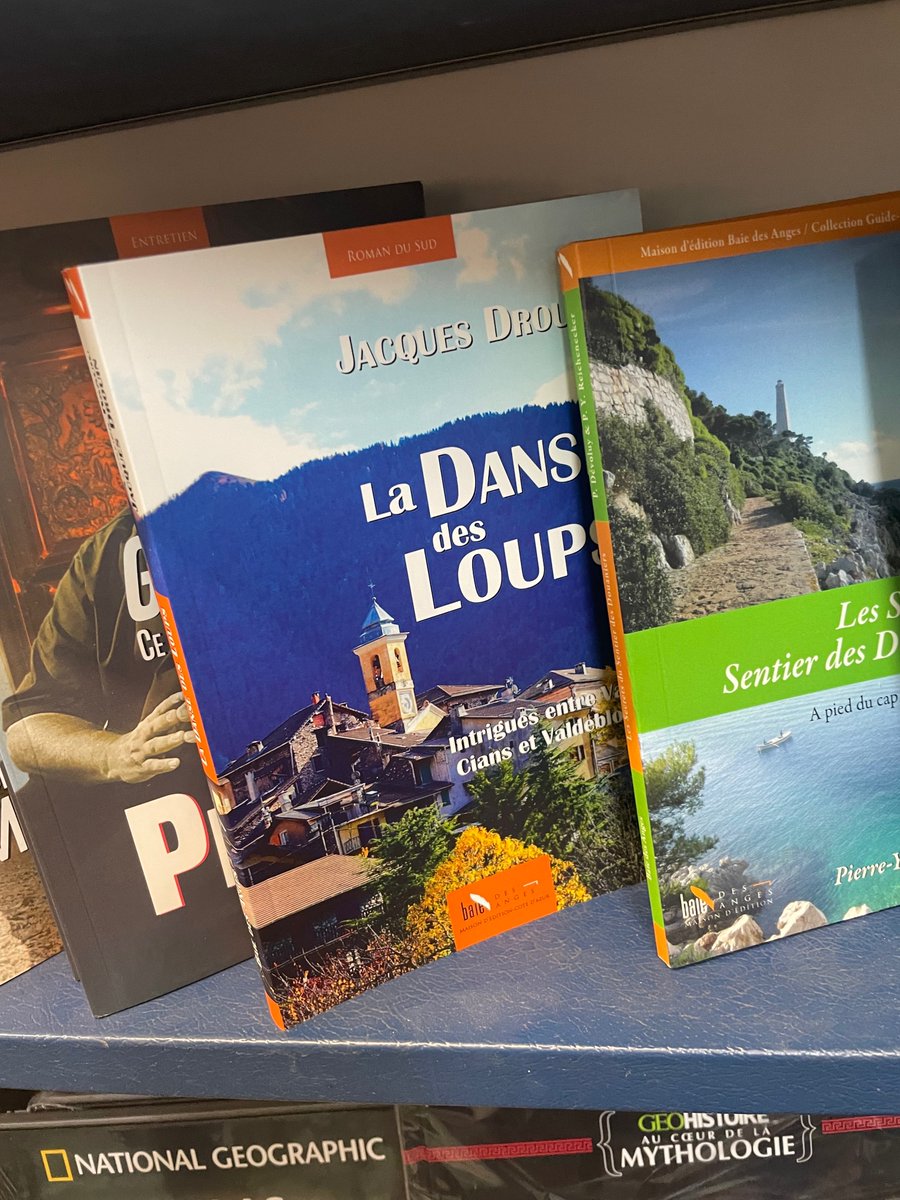 bdaedit's tweet photo. Notre dernier #romandusud a envahi #librairie #presse #CotedAzurFrance #Nice06 "La danse des loups"
intrigues entre #var #cians #Valdeblore 
#Baiedesangeseditions @bdaedit 
📘🖊️😎🌲 https://t.co/EAeBrYgUdn
