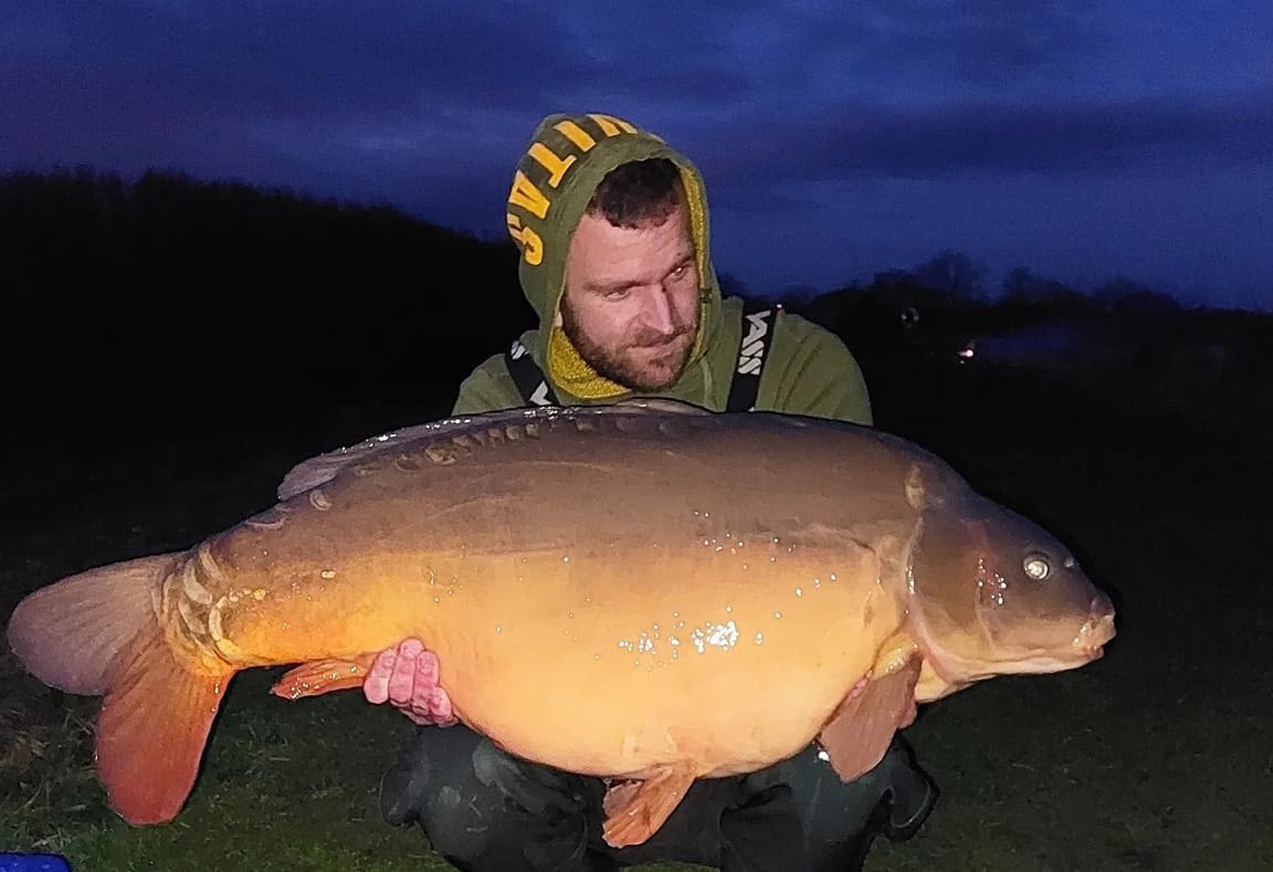 BoatmanUk's tweet photo. Catch report from Lee 😮😮

That’s the proof that the Actor plus gets you on the spots. 45.8lb………… wow

Sessions don’t come much better. Great angling!!!

#carp #baitboat #carpfishing #actorplus https://t.co/Ri7WXhqKiP