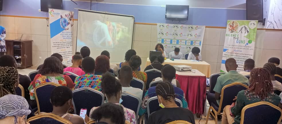 Children4peaceC's tweet photo. The launching of the phase 2 of the project #SilencetheGuns gathered 130 children and young people (60 physical presence and 70 online participation from various African countries) aged 12-20 years Old . Several community radio, newspapers and televisions attended the event. https://t.co/4AbuuwLAJA