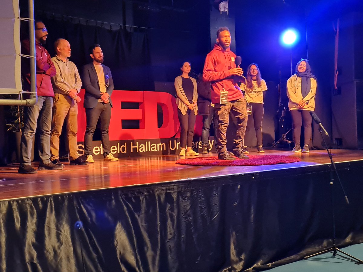 Victoria Tomlinson tweet media