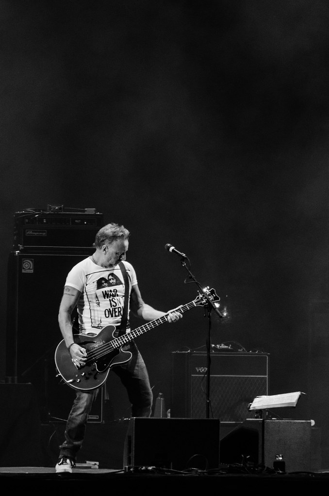 Peter Hook the bass player of three of my favourite bands.
Happy Birthday
Photo Credit: Demed 