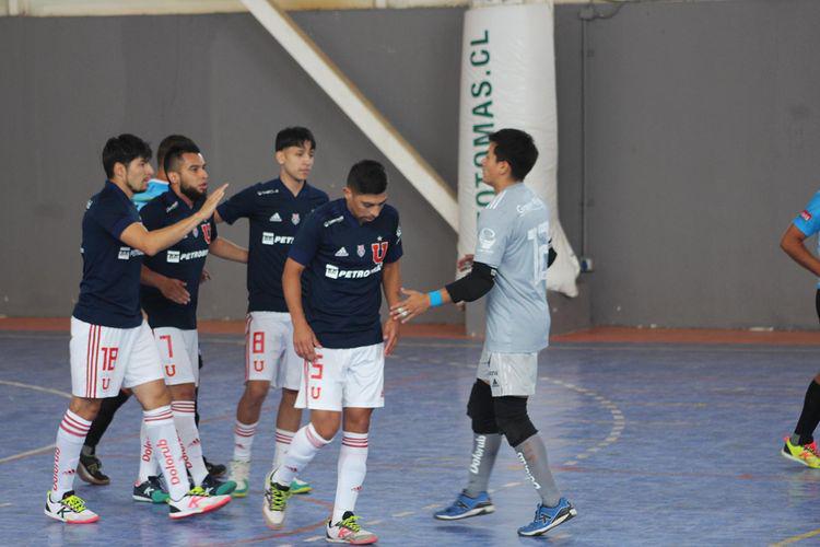 conexionazulcl's tweet photo. El triunfo de nuestro plantel de FUTSAL hoy en en copa Chile 🏆🇨🇱 en imágenes.

#VamosLaU #UdeChile #AzUlesFC 💙❤ https://t.co/LD53u96CCh