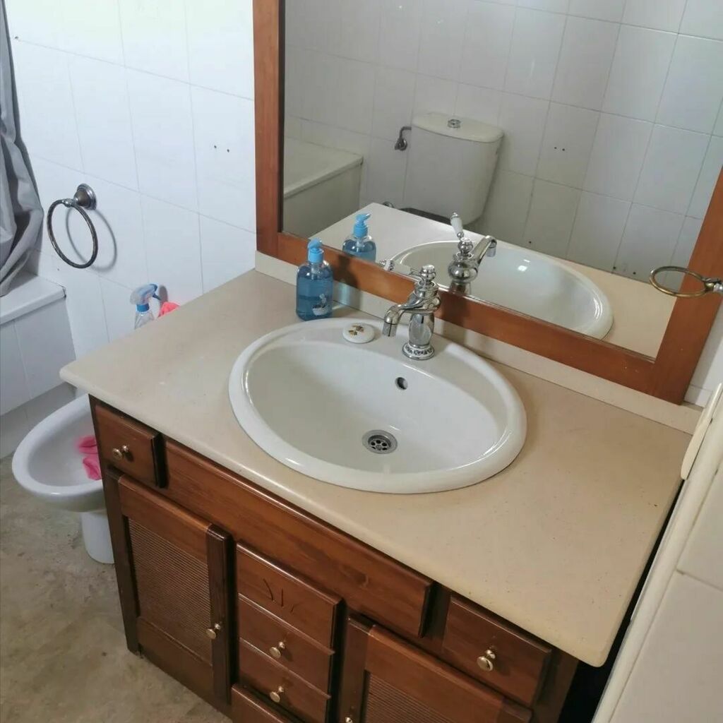 socilant's tweet image. 🏘️Se vende mueble de baño con espejo incluido en Sevilla. 

🤑60€ instagr.am/p/CZ7JIwpM9ts/