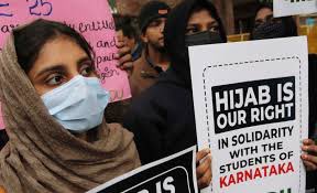 f_fathur's tweet photo. Ketika Dunia Diam saat pelecehan wanita yg berhijab
Ketika Dunia Tuli tak mendengar Jeritan Wanita Hijab Teraniaya
Kita harus bersuara! kita harus teriak membela hak asasi wanita muslimah di India
#indiaracism 

@forum_asia 
@hrw 
@HumanityFirstIN 
@UNWomenWatch 
@unwomenindia https://t.co/wTCzq2E8Jt