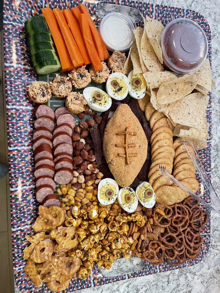 Who’s ready for some football??? Thank you <a href="/GoodGrazes/">Good Grazes</a> for something so great that it might not make it to kickoff 😋