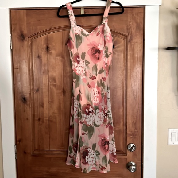 ChicPreloved's tweet photo. So good I had to share! Check out all the items I'm loving on @Poshmarkapp #poshmark #fashion #style #shopmycloset #hugoboss #connectedapparel #harleydavidson: https://t.co/DvEtsomTOp https://t.co/XiChtacwYb